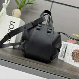 Picture of Loewe Handbags _SKUfw239898545fw